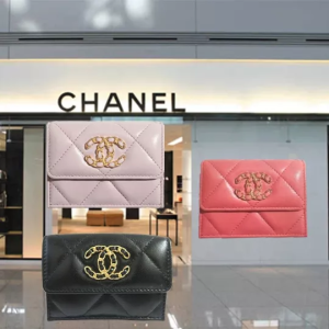 Arrive immediately?? Domestic ??19 Small Flap Wallet